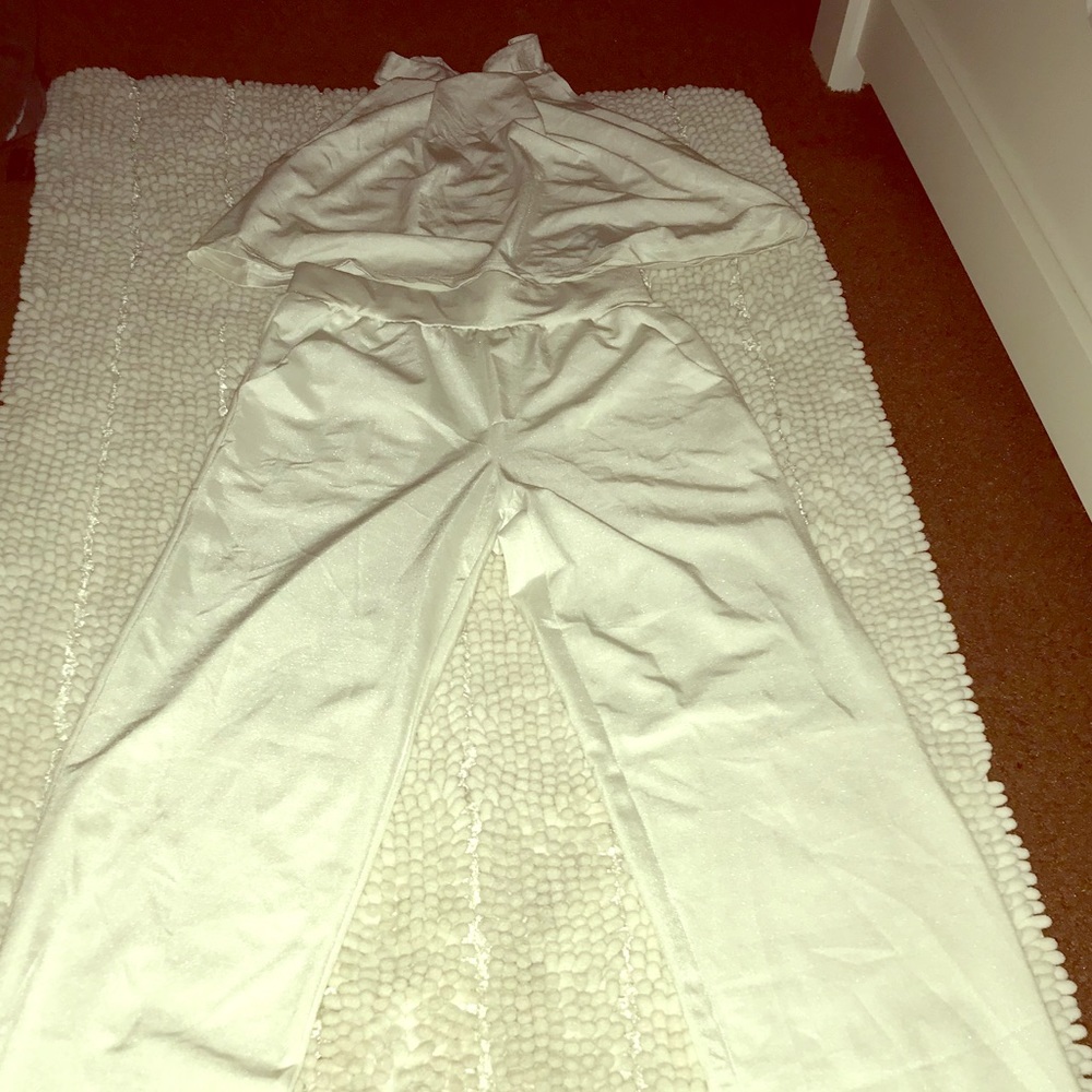 2 pc white pants outfit!
